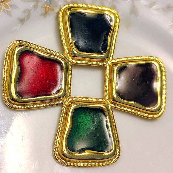 Vtg 80s Anne Klein Maltese Cross Navy Red Green Purple Enamel Gold Tone Brooch - Picture 1 of 6